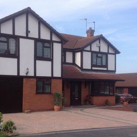 The Cedars House B&B Nuneaton Dış mekan fotoğraf